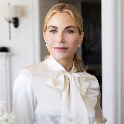 Photo of Deborah Lund