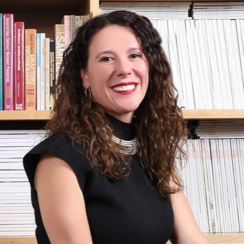 Photo of Lindsay Angyus