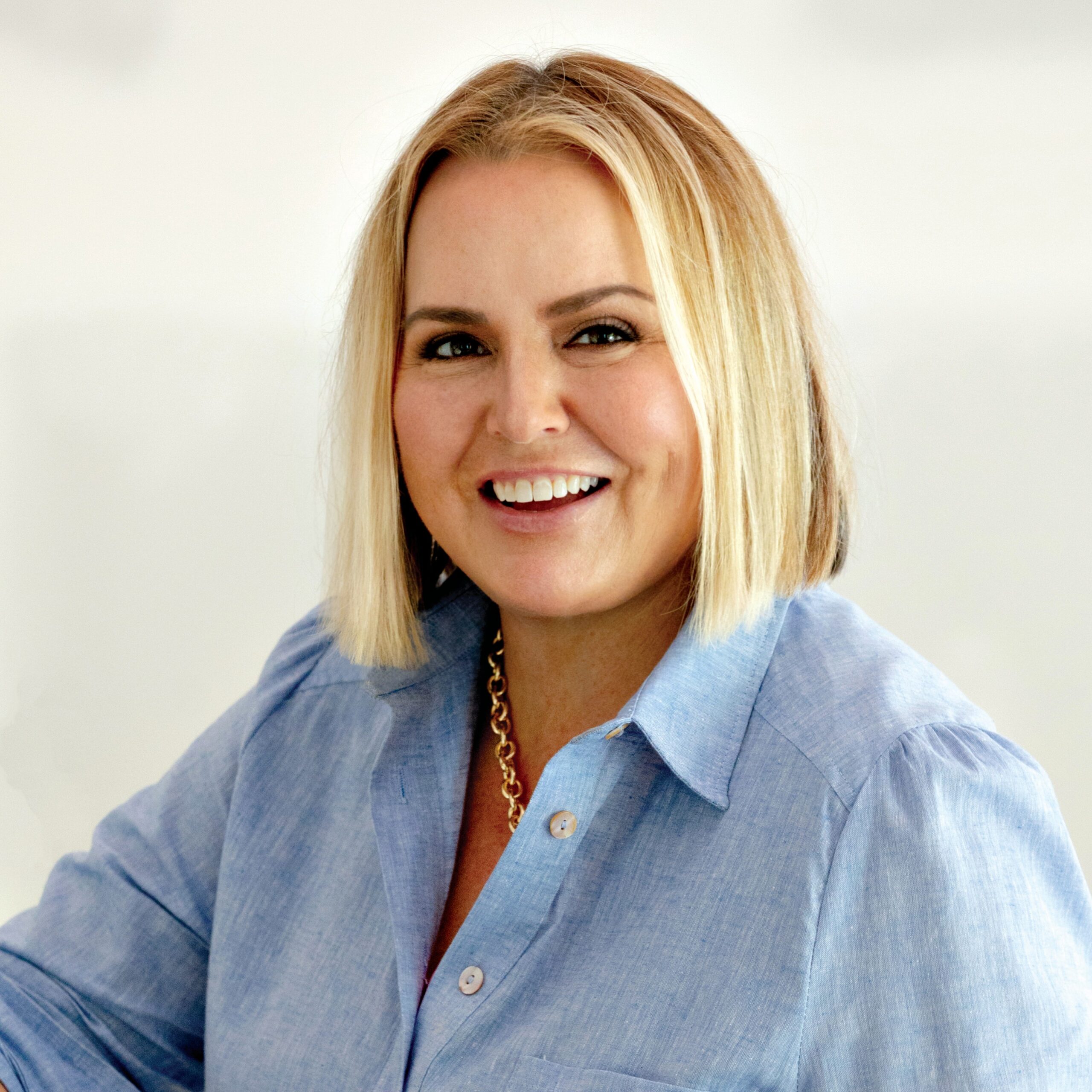 Photo of Lori Paranjape
